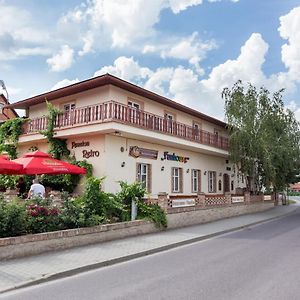 Retro Vrbovec Hotell Exterior photo