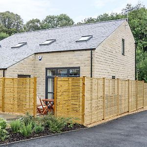 Chuffing Cottage Keighley Exterior photo