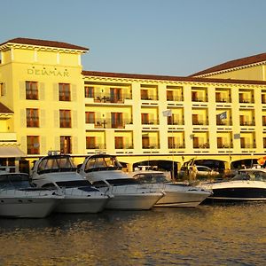 Delamar Greenwich Harbor Hotell Exterior photo