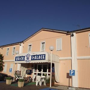 Quick Palace Le Mans Hotell Saint-Saturnin  Exterior photo