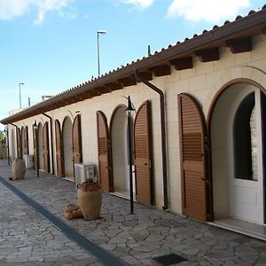 Masseria Carlini Bed and Breakfast Acaya Exterior photo