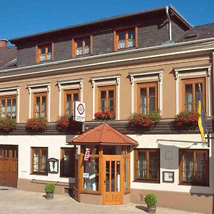 Gasthof Maurer Hotell Gloggnitz Exterior photo