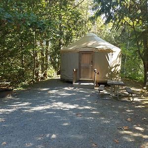 Tall Chief Camping Resort Yurt 5 Pleasant Hill Exterior photo