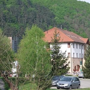 Hotel Hunor Sátoraljaújhely Exterior photo