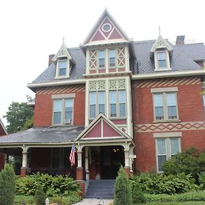 Spencer House Bed & Breakfast Bed and Breakfast Erie Exterior photo