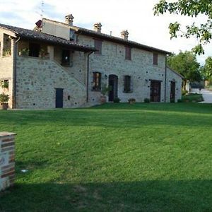 La Casa Dei Cavalli Bed and Breakfast Perugia Exterior photo