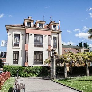 Hospedium Hotel La Casona Del Conde Noreña Exterior photo