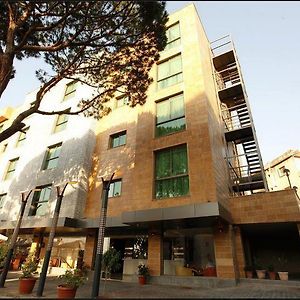 Le Noble Hotell Beirut Exterior photo