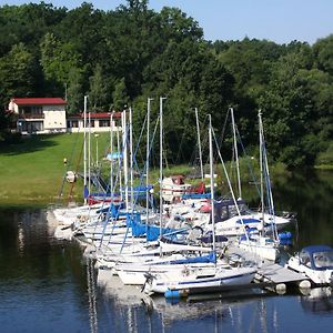 Yacht Club Barrandov Hotell Kožlí u Orlíka Exterior photo