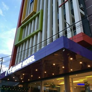 Msquare Palembang Hotell Exterior photo