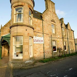 The Station Hotel Alness Exterior photo
