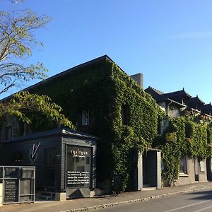 Logis Hotel De La Levee Betton Exterior photo