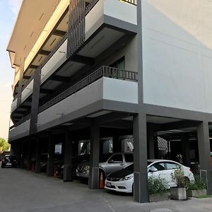 N-Five Place Hotell Nakhonratchasima Exterior photo