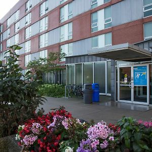 Humber College Lakeshore Campus Residence Toronto Exterior photo