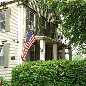 The Thistle Inn Boothbay Harbor Exterior photo