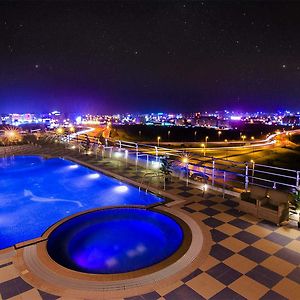 Al Murooj Grand Hotel Muscat Exterior photo