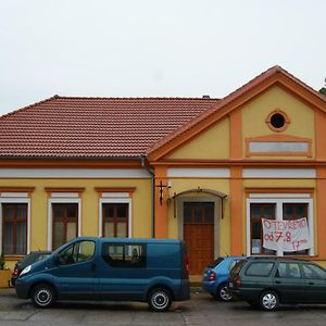 Ubytovani U Tajcu Hotell Dolni Berkovice Exterior photo