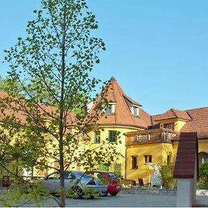 Pension Himmelreich Hotell Ternitz Exterior photo