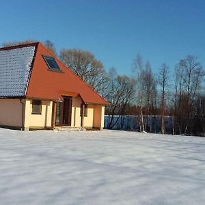 Fox House Hotell Pelci Exterior photo