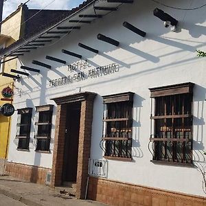 Terraza De San Antonio Hotell Cali Exterior photo