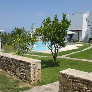 Splendid Holiday Home In Crete With Swimming Pool Rethymno Exterior photo