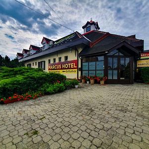 Retro Szallas, Torony Bed and Breakfast Exterior photo