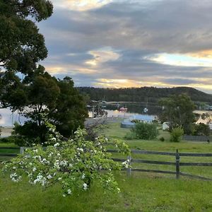 Blossoms On The Bay - Nubeena Villa Exterior photo