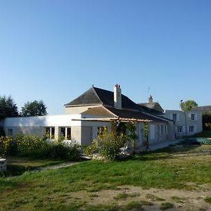 Domaine Du Moulin Neuf Bed and Breakfast Ambillou Exterior photo