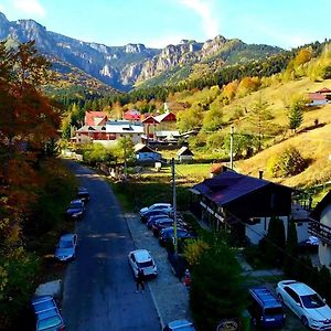 Pensiunea Bia Papadia Hotell Bicaz Exterior photo