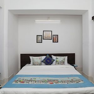 Oyo Home 10298 Near Sukhadia Circle Udaipur Exterior photo