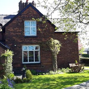 The School House Bed and Breakfast Warrington Exterior photo