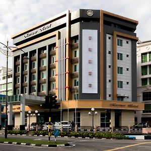 Mariner Hotel Labuan Exterior photo