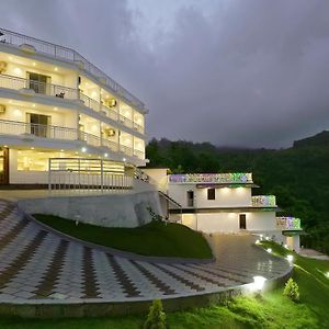 Moon Line Hotell Anaviratty Exterior photo