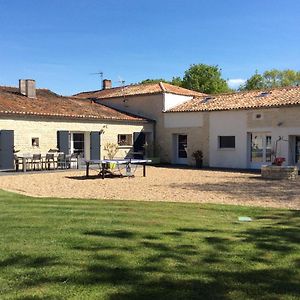 La Fompatoise Bed and Breakfast Vérines Exterior photo