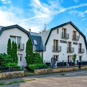 Thermal Panzio Sarvar Hotell Exterior photo