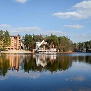 Заміський Комплекс "Пуща Лісна" Hotell Moschun Exterior photo