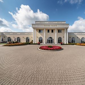 Parisel Palace Centrum Konferencyjno-Wypoczynkowe Klimki Pod Lukowem Hotell Exterior photo