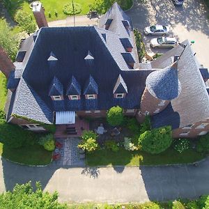 Chateau Murdock Gite Et Esthetique 1950 Hotell Chicoutimi Exterior photo