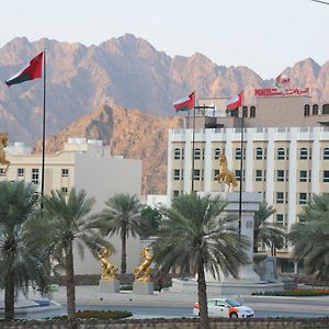 Pioneer Hotel Apartments Muscat Exterior photo