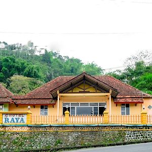 Oyo Life 2638 Hotel Raya Sarangan Exterior photo