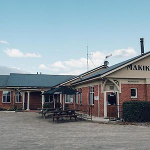 Makikihi Country Hotel Waimate Exterior photo