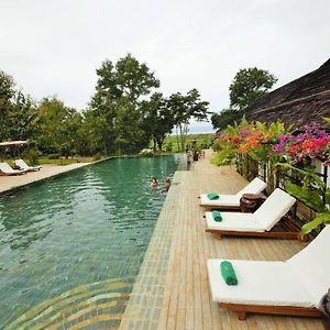 Villa Inle Boutique Resort Nyaungshwe Exterior photo