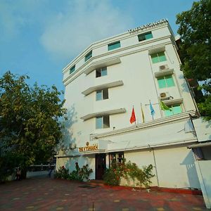 The Vyshakh Hotell Guruvāyūr Exterior photo