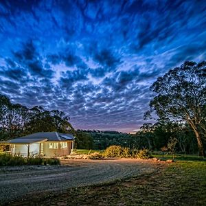 Lakeview Luxury Retreat Bed and Breakfast Orange Exterior photo