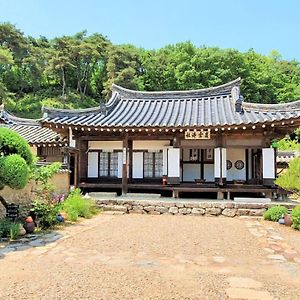 Tohyang Traditional House Hotell Bonghwa Exterior photo