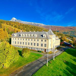 Solhov, Castle Of The Lyngen Alps Hotell Lyngseidet Exterior photo