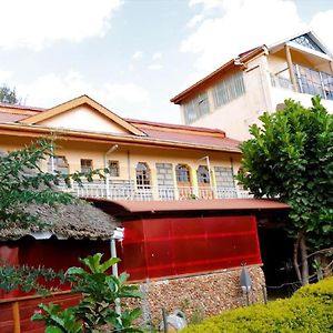 Pine Breeze Getaway Hotell Athi River Exterior photo