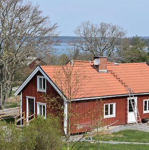 Amazing Home In Valdemarsvik W/ 3 Bedrooms Exterior photo