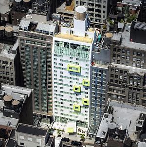 Springhill Suites By Marriott New York Midtown Manhattan Exterior photo