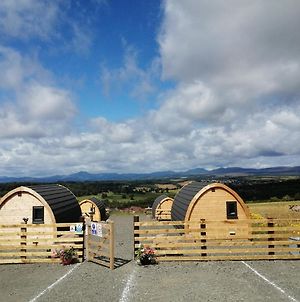 The Arns Glamping Pods Hotell Bridge of Allan Exterior photo